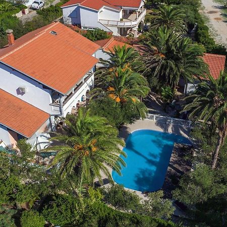 Beach Boy & Pool Girl Apartments Вир Экстерьер фото