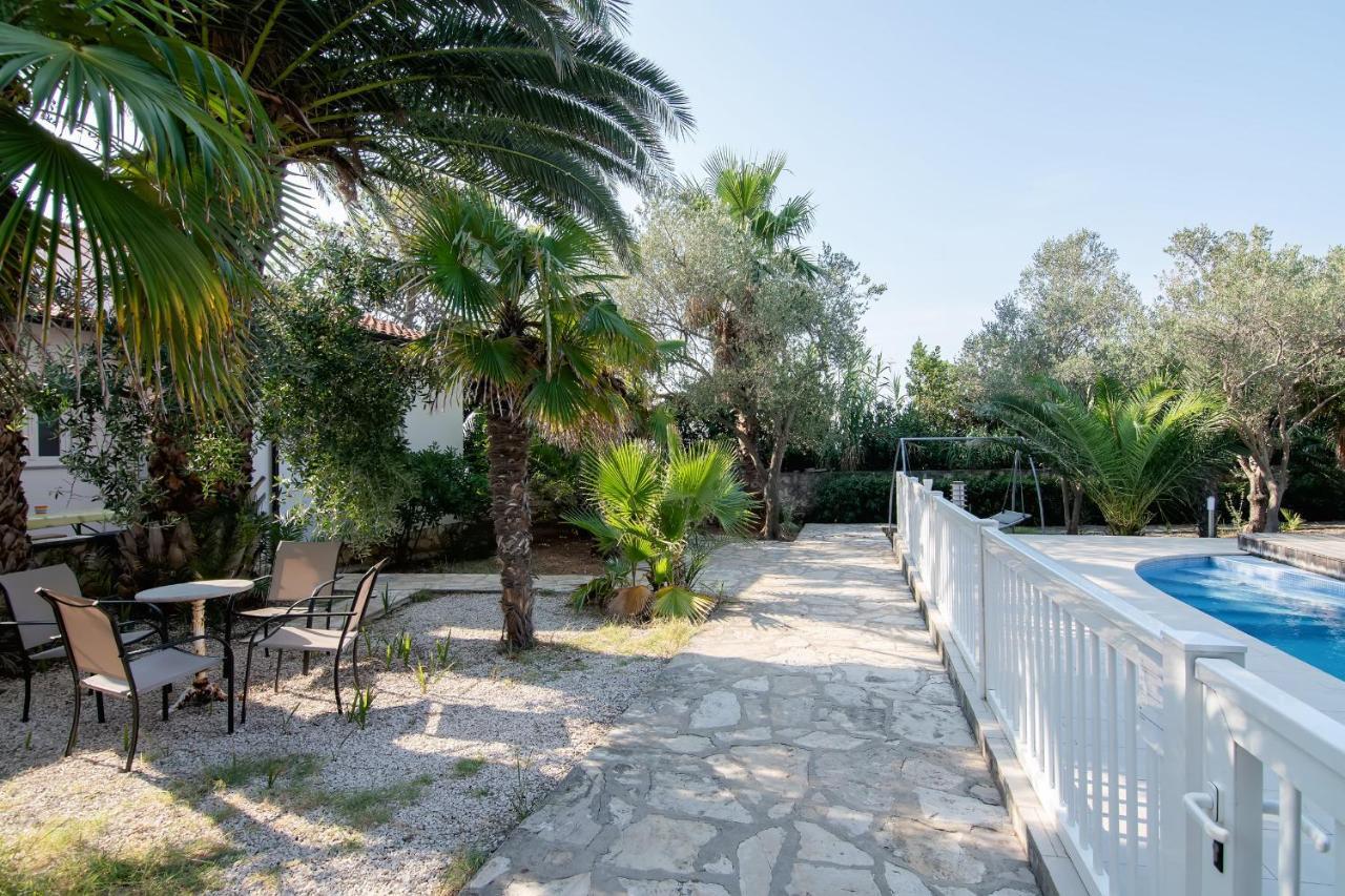 Beach Boy & Pool Girl Apartments Вир Экстерьер фото