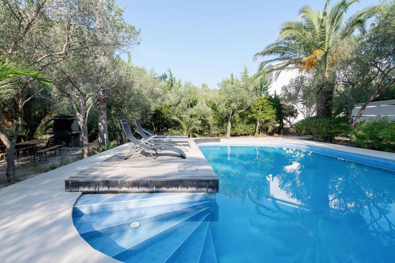 Beach Boy & Pool Girl Apartments Вир Экстерьер фото